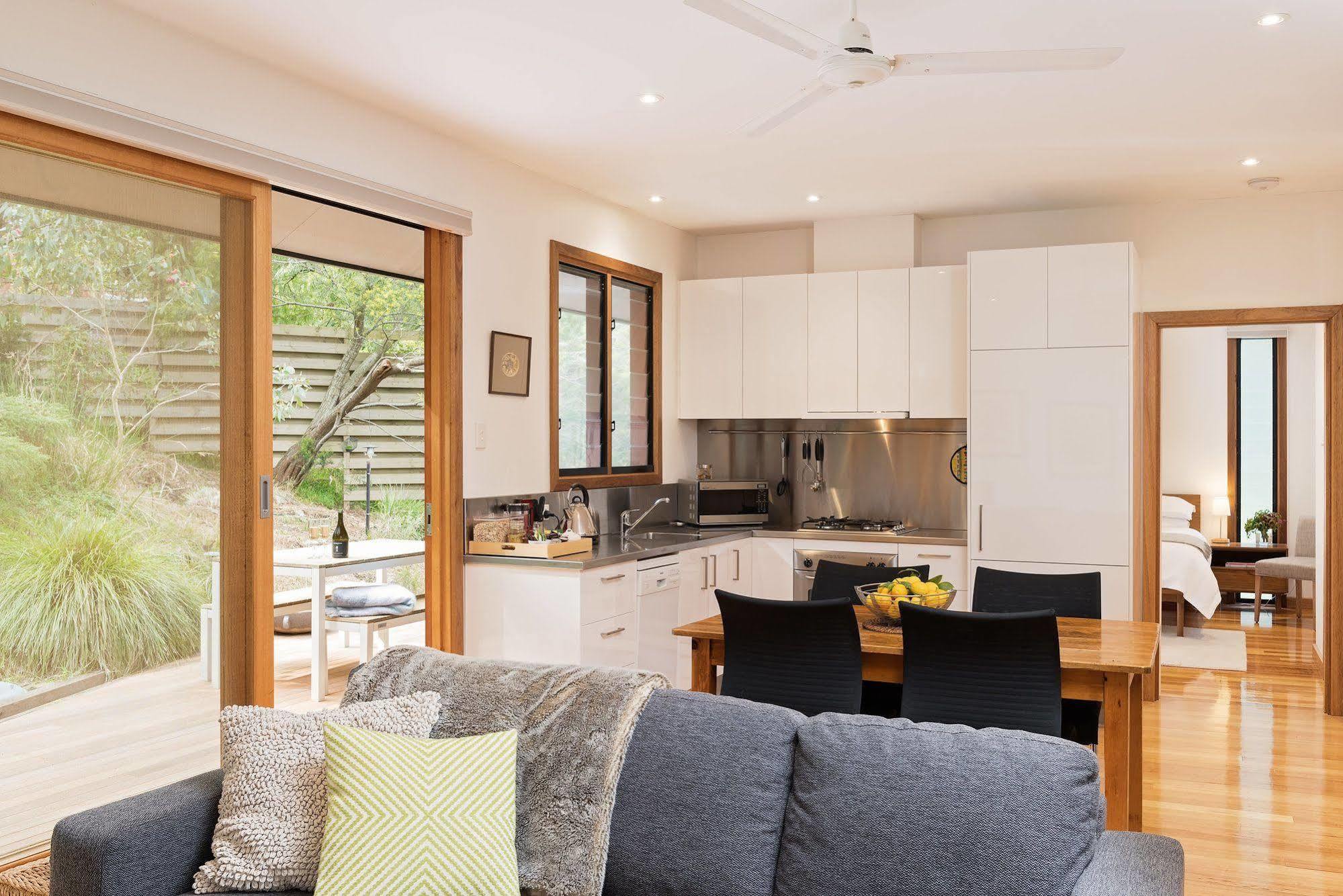 Cladich Pavilions Bed And Breakfast Aldgate Exteriör bild