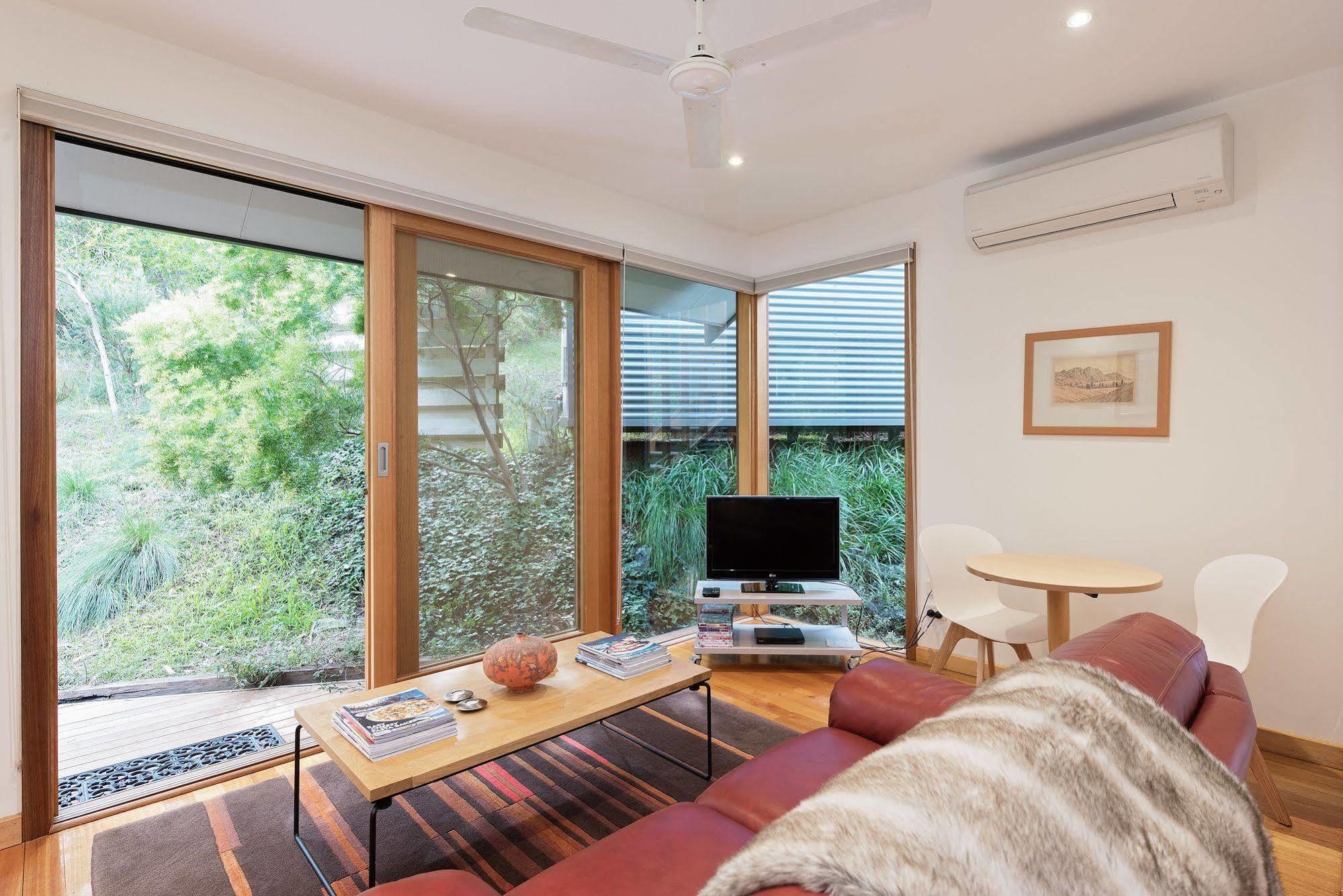 Cladich Pavilions Bed And Breakfast Aldgate Exteriör bild